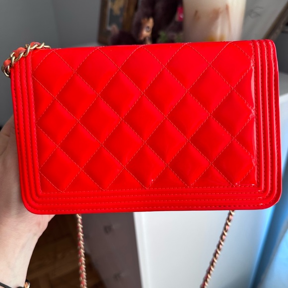 Chanel candy orange patent wallet on chain with brushed gold hardware - Picture 15 of 16